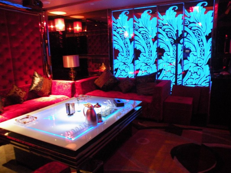 重庆商务ktv中低端区别解析-巴南区ktv预订